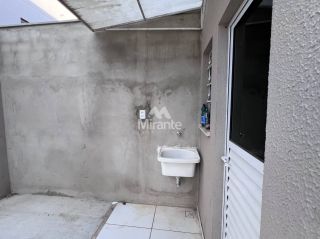 Casa de Condomínio Para Alugar com 2 quartos sendo 1 suíte no bairro Papagaio em Feira De Santana