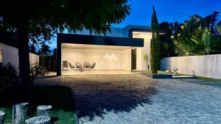 Casa de Condomínio Para Vender com 4 quartos sendo 3 suítes no bairro Centro em Conceição Do Jacuípe