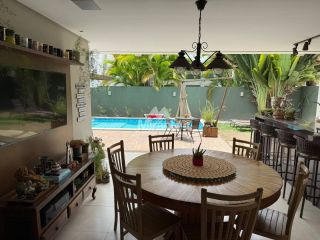 Casa de Condomínio Para Vender com 4 quartos sendo 4 suítes no bairro Sim em Feira De Santana