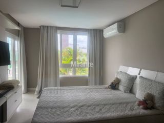 Casa de Condomínio Para Vender com 4 quartos sendo 4 suítes no bairro Sim em Feira De Santana