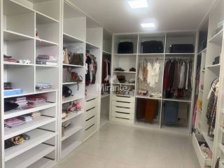 Casa de Condomínio Para Vender com 4 quartos sendo 4 suítes no bairro Sim em Feira De Santana