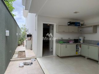 Casa de Condomínio Para Vender com 4 quartos sendo 4 suítes no bairro Sim em Feira De Santana