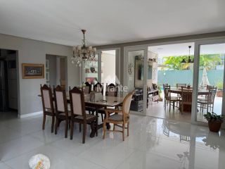 Casa de Condomínio Para Vender com 4 quartos sendo 4 suítes no bairro Sim em Feira De Santana