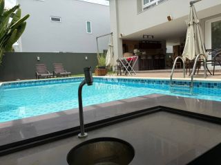 Casa de Condomínio Para Vender com 4 quartos sendo 4 suítes no bairro Sim em Feira De Santana