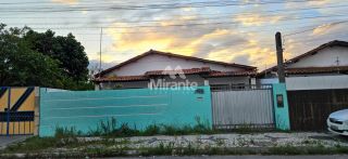 Casa Para Vender com 4 quartos sendo 2 suítes no bairro Brasília em Feira De Santana