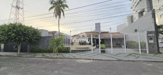 Casa Para Vender com 4 quartos sendo1 suíte no bairro Santa Mônica em Feira De Santana