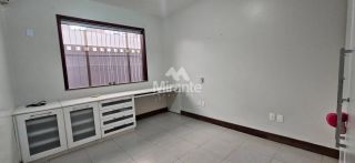 Casa Para Vender com 4 quartos sendo1 suíte no bairro Santa Mônica em Feira De Santana