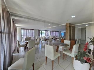 Apartamento Para Alugar com 3 quartos sendo 2 suítes no bairro Santa Mônica em Feira De Santana