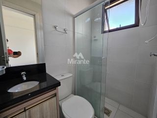 Apartamento Para Alugar com 3 quartos sendo 2 suítes no bairro Santa Mônica em Feira De Santana