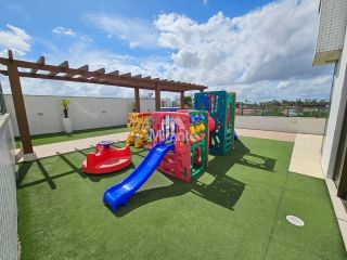 Apartamento Para Alugar com 3 quartos sendo 2 suítes no bairro Santa Mônica em Feira De Santana