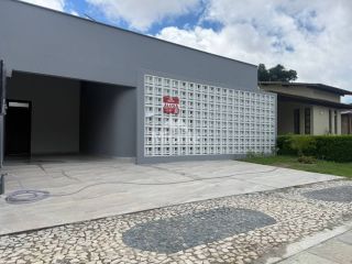 Casa de Condomínio Para Alugar com 3 quartos sendo 1 suítes no bairro Tomba em Feira De Santana