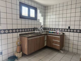 Casa de Condomínio Para Alugar com 3 quartos sendo 1 suítes no bairro Tomba em Feira De Santana