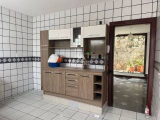 Casa de Condomínio Para Alugar com 3 quartos sendo 1 suítes no bairro Tomba em Feira De Santana