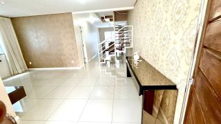 Casa de Condomínio Para Alugar com 3 quartos sendo 3 suítes no bairro Sim em Feira De Santana