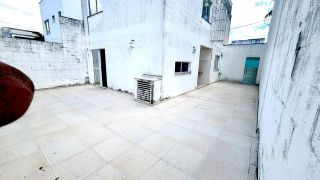 Casa de Condomínio Para Alugar com 3 quartos sendo 3 suítes no bairro Sim em Feira De Santana