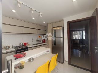 Casa de Condomínio Para Vender com 2 quartos sendo 1 suíte no bairro Santa Mônica em Feira De Santana