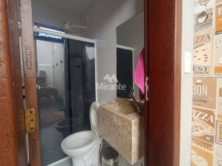 Casa de Condomínio Para Vender com 2 quartos sendo 1 suíte no bairro Santa Mônica em Feira De Santana