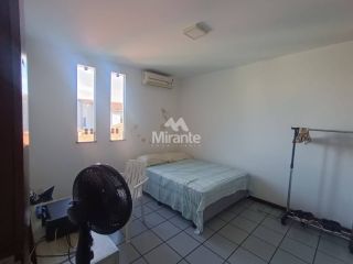 Casa de Condomínio Para Vender com 2 quartos sendo 1 suíte no bairro Santa Mônica em Feira De Santana