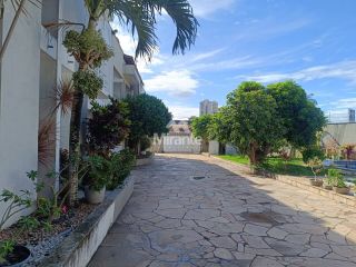 Casa de Condomínio Para Vender com 2 quartos sendo 1 suíte no bairro Santa Mônica em Feira De Santana