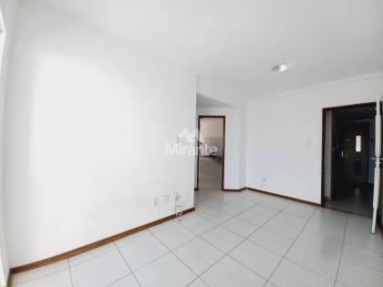 Casa de Condomínio Para Vender com 2 quartos sendo 1 suíte no bairro Chaparral em Feira De Santana