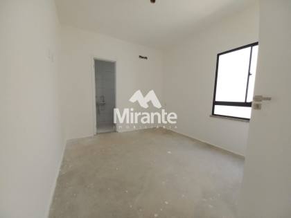 Casa de Condomínio Para Vender com 2 quartos sendo 1 suíte no bairro Chaparral em Feira De Santana