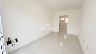 Casa de Condomínio Para Vender com 3 quartos sendo 1 suítes no bairro Registro em Feira De Santana