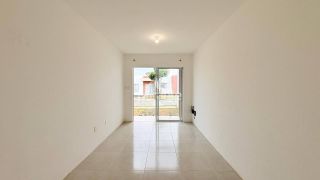 Casa de Condomínio Para Vender com 3 quartos sendo 1 suítes no bairro Registro em Feira De Santana