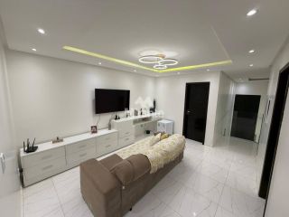 Casa de Condomínio Para Alugar, Mobiliada, com 3 quartos sendo 3 suítes no bairro Papagaio em Feira De Santana