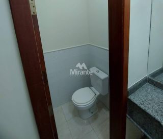 Casa Para Alugar com 3 quartos sendo 3 suítes no bairro Santa Mônica em Feira De Santana