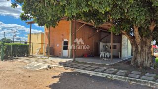 Galpão / Depósito / Armazém Para Alugar no bairro CIS, com 5.656,86m² em Feira De Santana