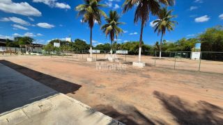 Galpão / Depósito / Armazém Para Alugar no bairro CIS, com 5.656,86m² em Feira De Santana