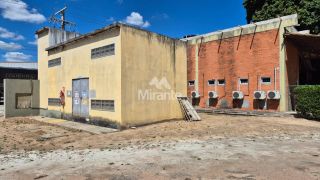 Galpão / Depósito / Armazém Para Alugar no bairro CIS, com 5.656,86m² em Feira De Santana