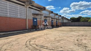 Galpão / Depósito / Armazém Para Alugar no bairro CIS, com 5.656,86m² em Feira De Santana