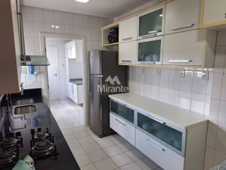 Apartamento Para Vender com 4 quartos sendo 4 suítes no bairro Santa Mônica em Feira De Santana