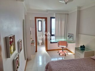 Apartamento Para Vender com 4 quartos sendo 4 suítes no bairro Santa Mônica em Feira De Santana