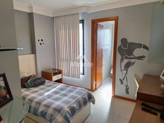 Apartamento Para Vender com 4 quartos sendo 4 suítes no bairro Santa Mônica em Feira De Santana