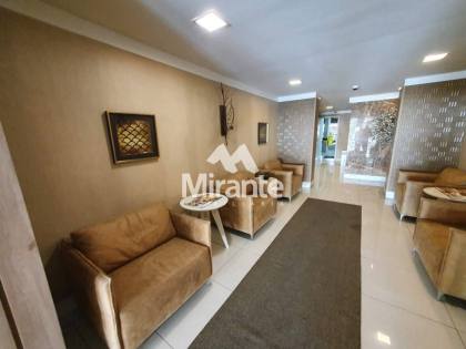 Apartamento Para Alugar com 3 quartos sendo 1 suíte no bairro Santa Mônica em Feira De Santana