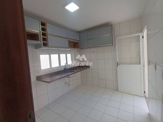 Casa de Condomínio Para Alugar com 3 quartos sendo 1 suíte no bairro Santo Antônio dos Prazeres em Feira De Santana