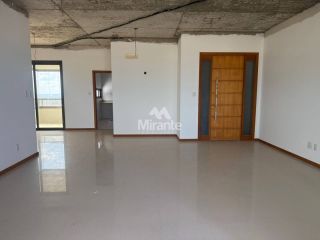 Apartamento Para Vender com 4 quartos sendo 4 suítes no bairro Santa Mônica em Feira De Santana