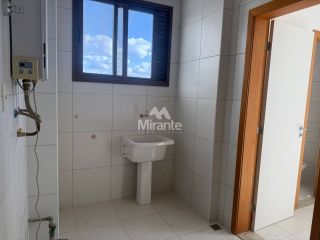 Apartamento Para Vender com 4 quartos sendo 4 suítes no bairro Santa Mônica em Feira De Santana