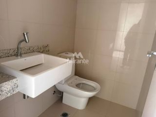 Apartamento Para Vender com 4 quartos sendo 4 suítes no bairro Santa Mônica em Feira De Santana