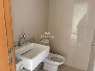 Apartamento Para Vender com 4 quartos sendo 4 suítes no bairro Santa Mônica em Feira De Santana
