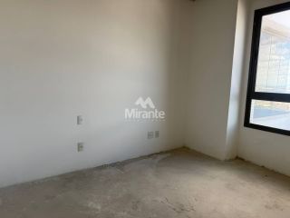 Apartamento Para Vender com 4 quartos sendo 4 suítes no bairro Santa Mônica em Feira De Santana