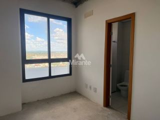 Apartamento Para Vender com 4 quartos sendo 4 suítes no bairro Santa Mônica em Feira De Santana