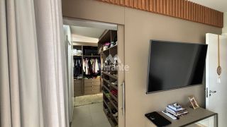 Casa de Condomínio Para Vender com 3 quartos sendo 3 suítes no bairro Sim em Feira De Santana