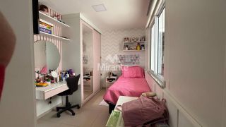 Casa de Condomínio Para Vender com 3 quartos sendo 3 suítes no bairro Sim em Feira De Santana