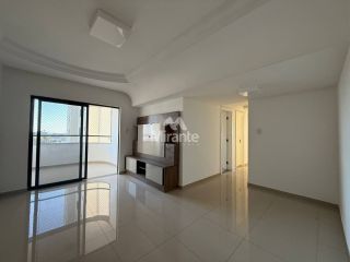 Apartamento Para Vender com 3 quartos sendo 1 suíte no bairro Ponto Central em Feira De Santana