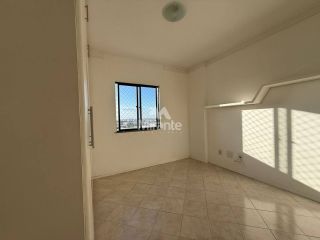 Apartamento Para Vender com 3 quartos sendo 1 suíte no bairro Ponto Central em Feira De Santana