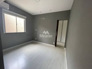 Casa de Condomínio Para Vender com 3 quartos sendo 1 suíte no bairro Sim em Feira De Santana