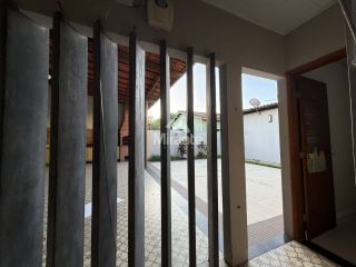 Casa Para Vender com 3 quartos sendo 1 suíte no bairro Santa Mônica em Feira De Santana